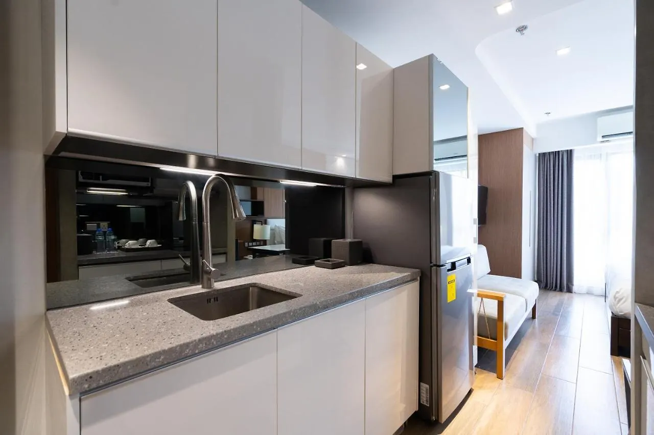 One Euphoria Luxe Hotel Angeles
