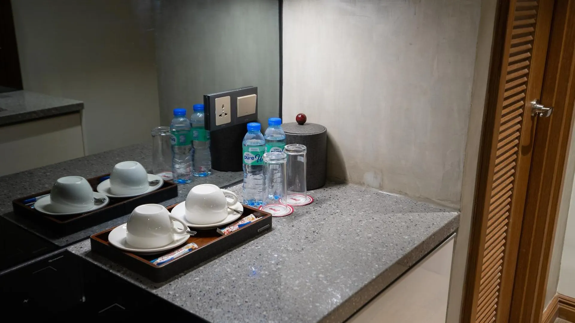 One Euphoria Luxe Hotel Angeles Philippines
